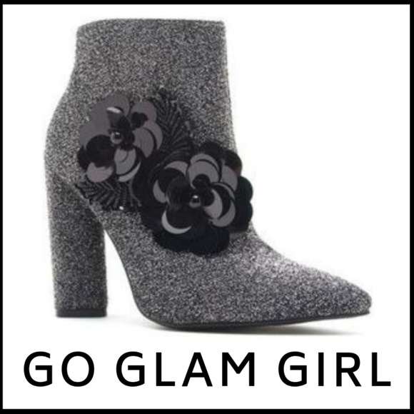 NIB Qupid Pewter High Heel Lurex Bootie with Black Floral Embellishment - Picture 4 of 5